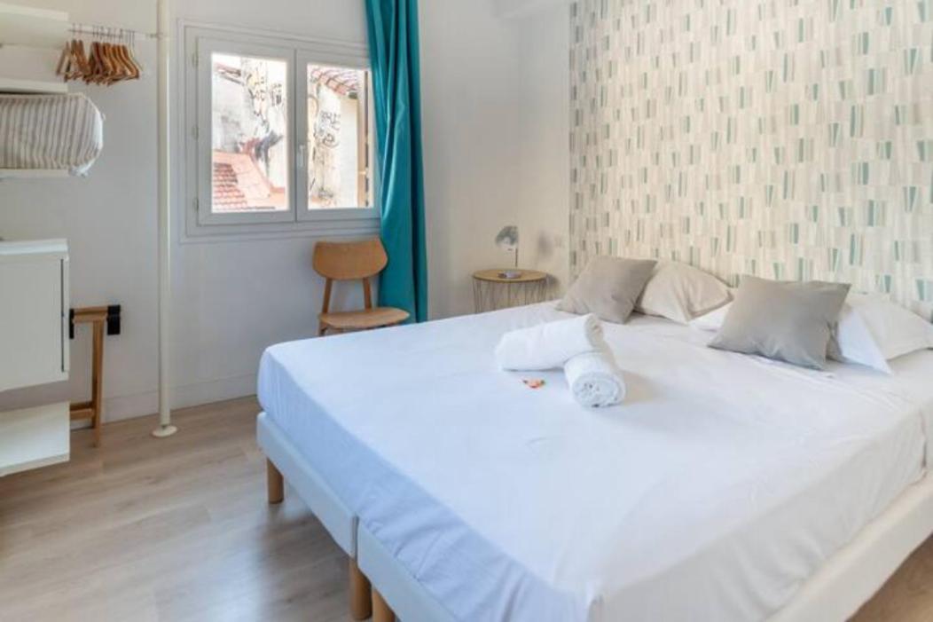 Magnifique Appartement De Charme Avec Vue Sur Le Palais Des Papes A Avignon Wifi Gratuit Exterior foto