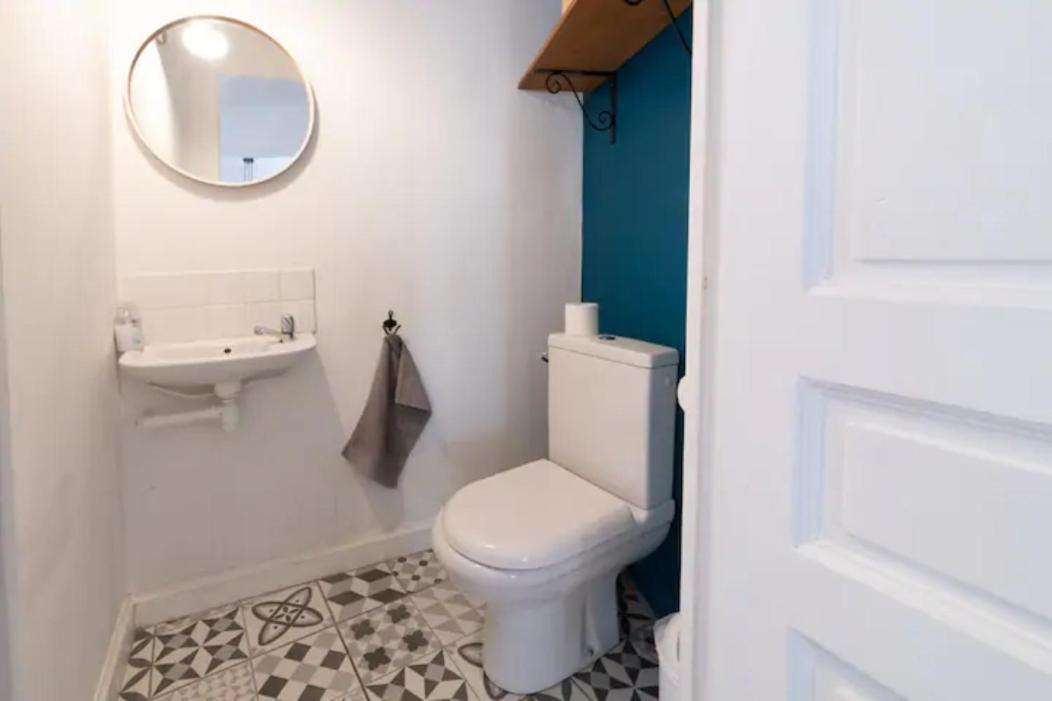 Magnifique Appartement De Charme Avec Vue Sur Le Palais Des Papes A Avignon Wifi Gratuit Exterior foto
