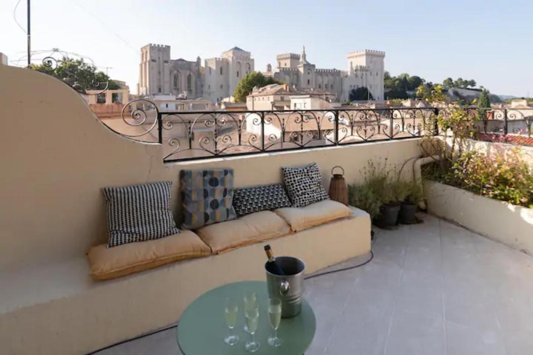 Magnifique Appartement De Charme Avec Vue Sur Le Palais Des Papes A Avignon Wifi Gratuit Exterior foto